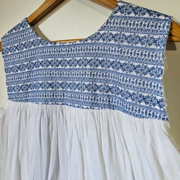 EUC NEVER WORN BOHO EMBROIDERED TASSEL HEM COTTON DRESS SIZE M - Picture 8 of 16